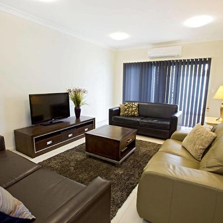 Astina Serviced Apartments - Central Penrith Luaran gambar