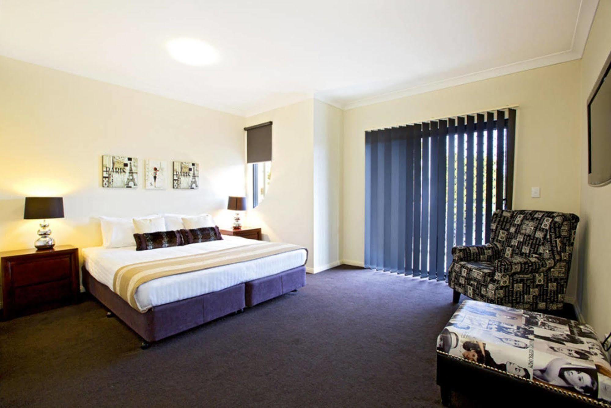 Astina Serviced Apartments - Central Penrith Luaran gambar