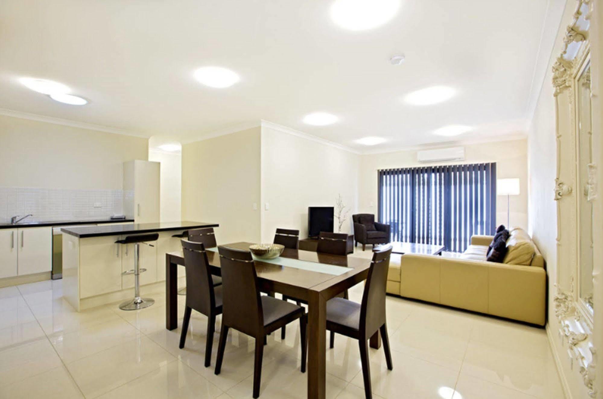 Astina Serviced Apartments - Central Penrith Luaran gambar