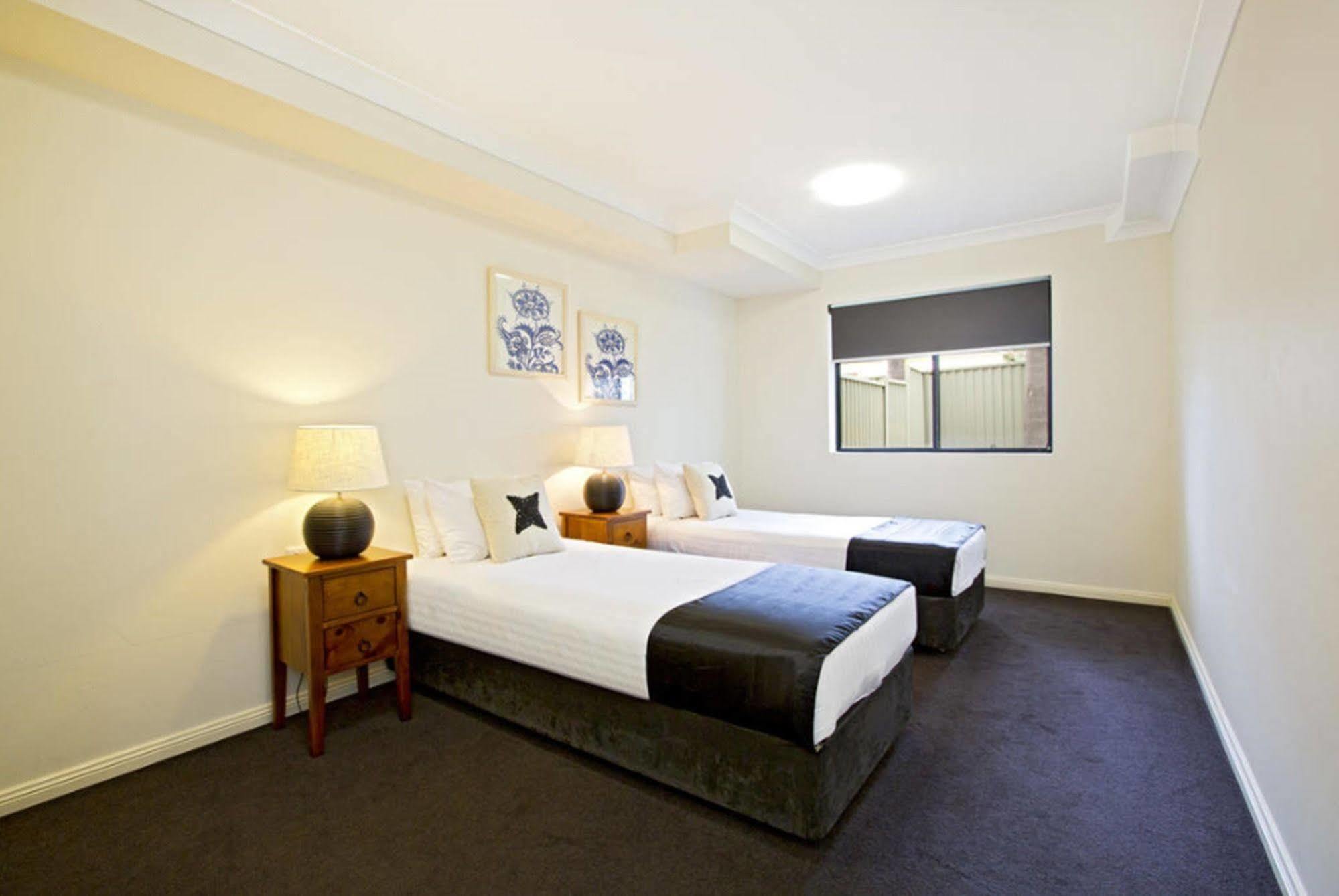 Astina Serviced Apartments - Central Penrith Luaran gambar