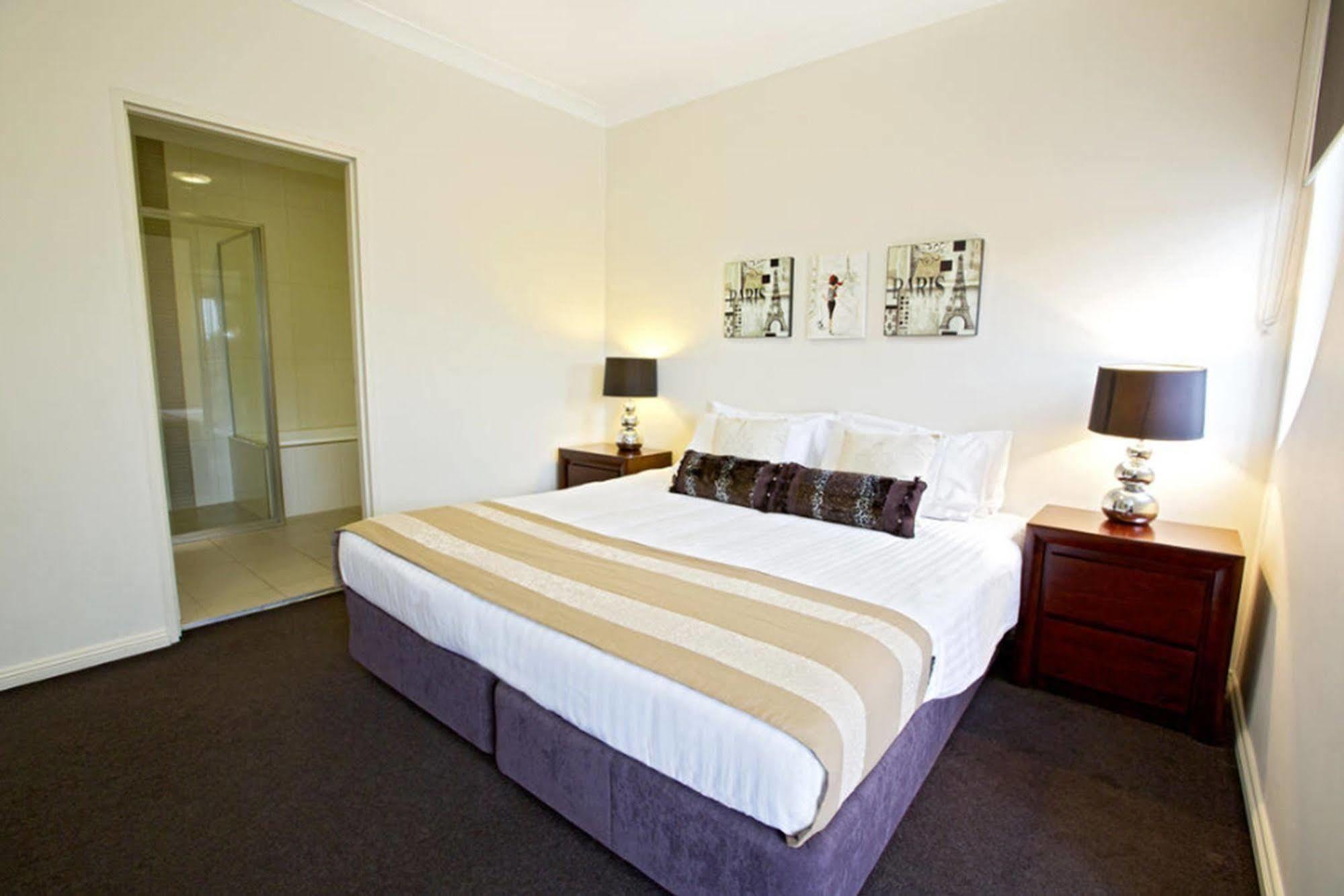Astina Serviced Apartments - Central Penrith Luaran gambar