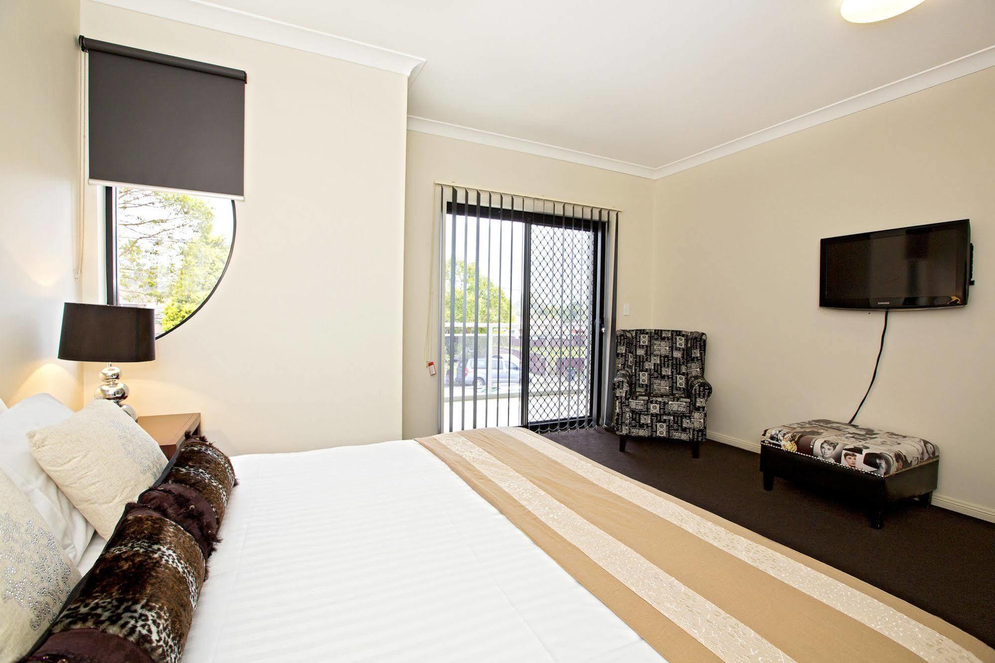 Astina Serviced Apartments - Central Penrith Luaran gambar